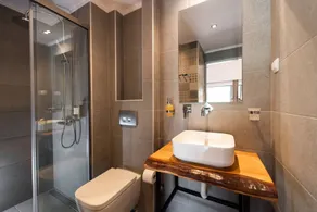 DRAKATOS X APARTMENT - Image 2