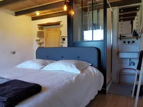 Renovated vineyard house in Langeac, nature and hiking - Image 2