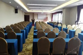 Gold Silver Dragon Hotel - Image 4