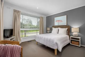 ADELAIDE ON THE BEACH, FRENCH INSPIRED, MAGICAL BLAIRGOWRIE - Image 5