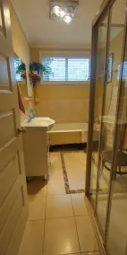 Sandy Bay Central House - Image 3