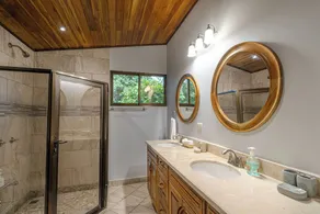 Private Rainforest Retreat with Infinity Pool & Concierge - Image 4