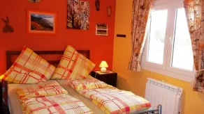 Vacation home with pool by the sea with 4 bedrooms for 7 people WIFI FREE - Image 2