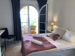 2-Bed Sea View Apt 10 mins from Puerto Banus - Image 3
