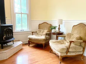 Amish Country Farm Stay: Family-Friendly Getaway by Rocky Fork Lake - Image 2