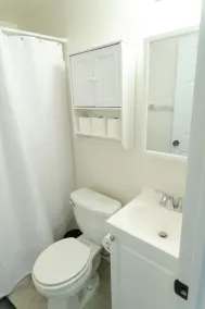 Modern guest suite, central location in SLC valley - Image 5