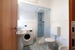 Ferienwohnung \"Bilocale Cilea con Balcone\" mit Balkon und Klimaanlage - Image 2