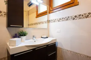 Elegant Location in Florence - 2 FREE PARKING! - Image 5
