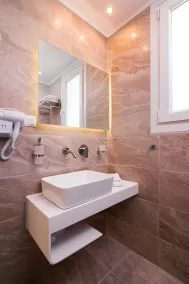 Hotel Diamond - Image 4