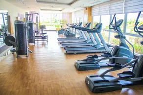 VOLLMÖBLIERTE WOHNUNG IN DER NÄHE VON SHANGRILLA MACTAN & FLUGHAFEN - Image 3