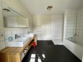 Renovated farmhouse 260m - Image 2