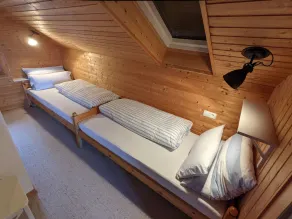 Cozy vacation home in a quiet location, great hiking trails right on the doorstep - Image 4