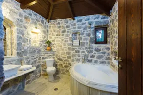 Villa Asigonia with Heated Pool & Whirlpool - Image 4