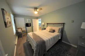 Peaceful getaway convenient to local amenities including beach, boating & food - Image 5