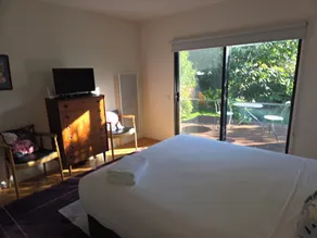 Casa moderna, com vistas fabulosas e horta, todos perto da praia. - Image 5