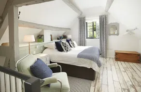 A sensitively converted former cheese press, located in the popular village of Eckington - Image 5