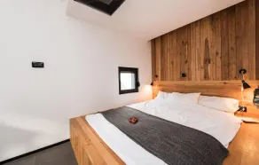 Hus ved stranden i Dragove - Image 2