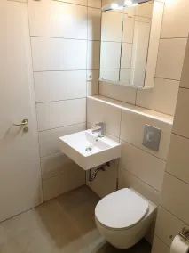 Pequeno, confortável, funcional e - fantástico vista para o lago - Image 3