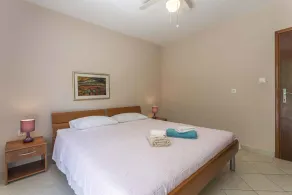 Holiday home with pool and 90 m to the beach - Image 4