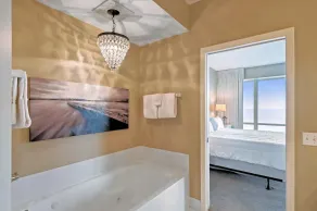 Oceania 705 3 Bedroom Condo by RedAwning - Image 5