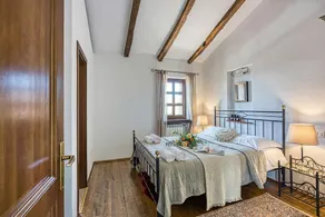 Family villa Aryana with pool in Porec - Image 4