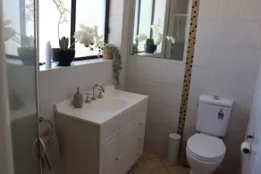 Perfect Beachside Townhouse, 5min walk to beach - Image 3