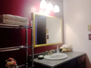 Hyggeligt ophold: King Size Bed & Wifi, perfekt udflugt til par eller lille familie - Image 3