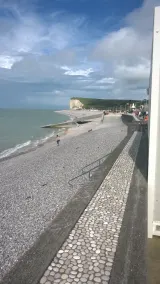 Charmerende sommerhus 200 meter fra stranden, i smuk skovklædt ejendom - Image 3