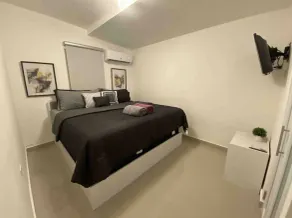 Comfy modern house near airport & beach - Image 4