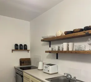 Fantastic Private Studio Apartment - Image 3