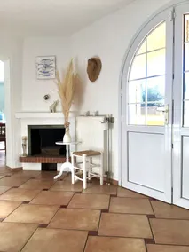 Villa Arte – Artistic Retreat with Pool & Garden in the Bay of Rosas - Image 2