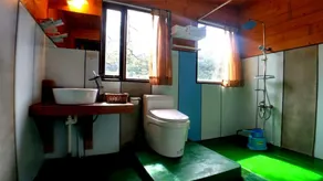A tree house 4 big rooms - Image 3