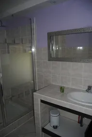 CASA DEL PERSONAGGIO IN UN PARCO TRATTATO VICINO A ST ANTONIN NOBILE VA - Image 3