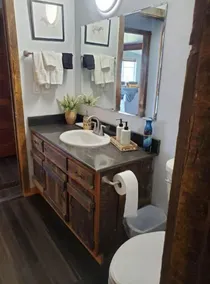 Peach Livin' Farmhouse - Image 3