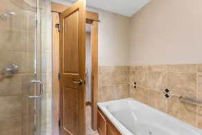 Ski-In / Ski-Out, 1-Zimmer-Wohnung mit 2 Badezimmern, Private Laundry, Free WIFI - Image 4