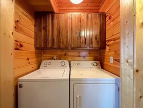 Smoky Mountain High 8 Bedroom Chalet by RedAwning - Image 3