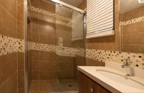 Luxury suites 2 - Image 4