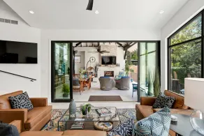 Luksus møder Komfort 6BR / 3BA Home Fabulous Outdoor Patio & Pool 8 Mins Downtown - Image 5