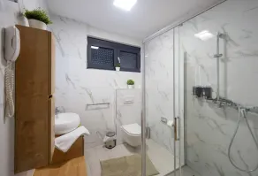 Deluxe one bedroom apartment  on the ground floor of villa Marija - Image 4
