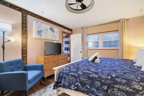Secluded 4 BR-Heated Pool/Hot Tub/Game Room/Fishing Pond/Huge Deck/Fire Pit! - Image 4