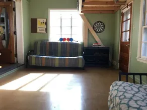 5 minute walk to downtown. Cozy family sized home with everything you need. - Image 5