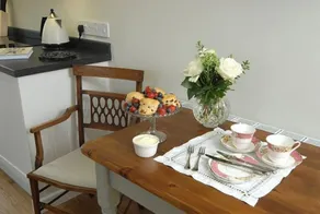 Holly Cottage, Cotswold Hideaway in einem schönen Dorf - Image 4