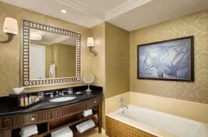 2 Connecting Suites at a 5⭐️ Hotel - Image 2