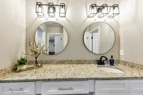 Sleeps 6 -2BR-Pet Friendly-Fenced-DBL Mstr(1018) - Image 2