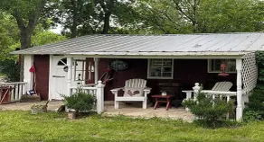 Carriage House. River Cabin. Sleeps 4 - Image 4
