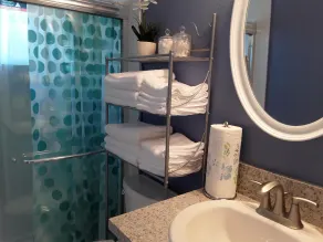 Schönes neues 2-Zimmer-Haus in idyllischer Umgebung - Image 3