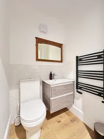 The Pontcanna Sapphire 2-Bed Haven - Image 4