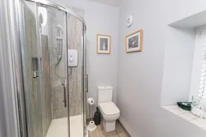 Host & Stay - Lavender Cottage - Image 4