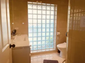 A sunny house with stunning water views in Rosetta - Image 4