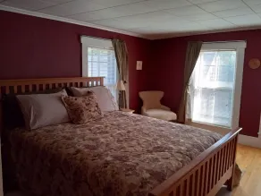 Historic Plank House Near Mount Sunapee - Image 5